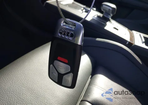 2018 Audi Q5 2.0T Premium/2.0T Tech Premium z USA, uszkodzony, nr VIN WA1BNAFY9J2096370